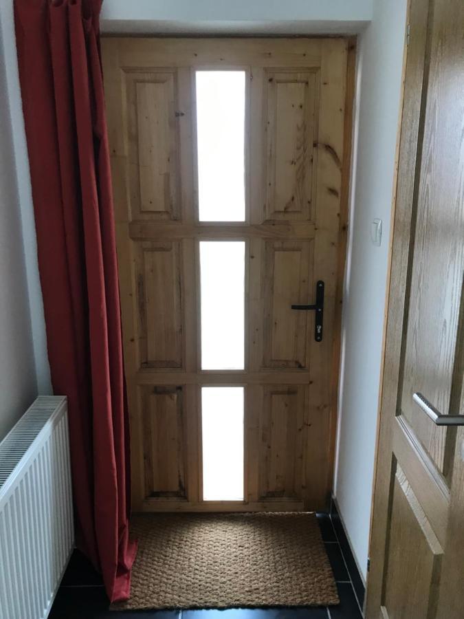 Kerti Franciaagyas Apartman Vác Buitenkant foto